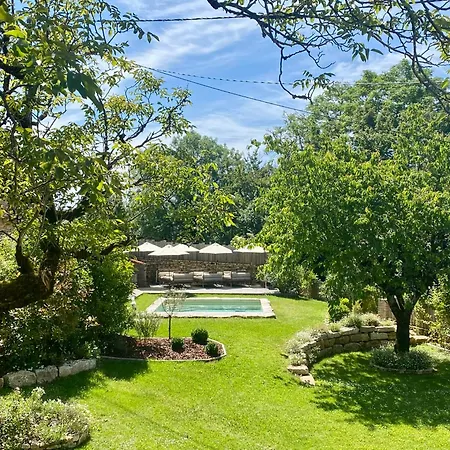게스트하우스 L'alcove, Near Montignac, Hautefort 3*